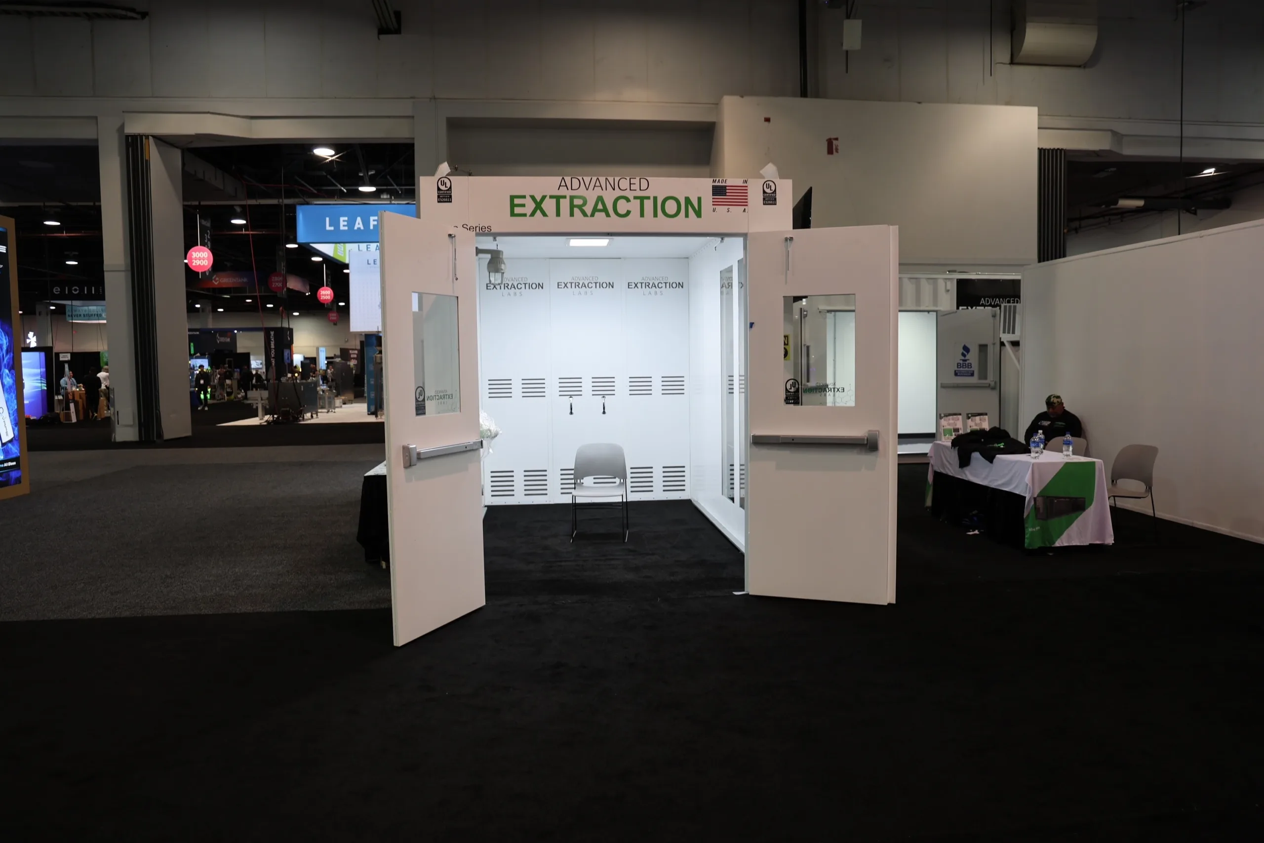 Advanced Extraction Labs 8x15 modular booth on display at convention